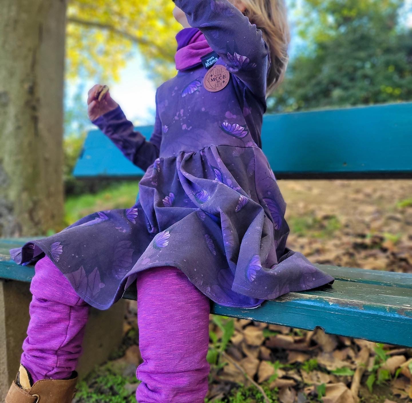 Lila Schmetterling Stoff Eigenproduktion
Dauervorbestellung